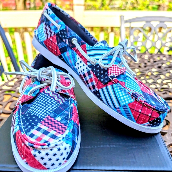 Sperry Americana Boat Shoes - Picture 2 of 11